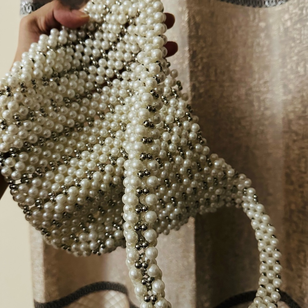 Elegant Pearl Beaded Handbag